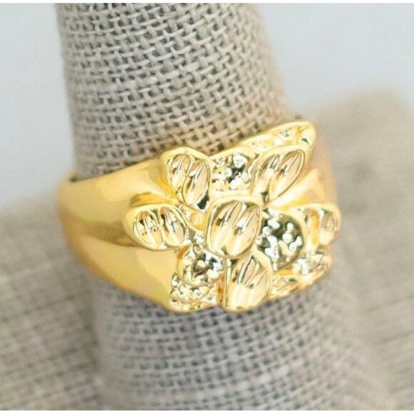 Size 9 gold tone vintage ring (C6) - Picture 1 of 3